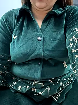 Preet Kaur 69 online show from November 16, 10:21 am