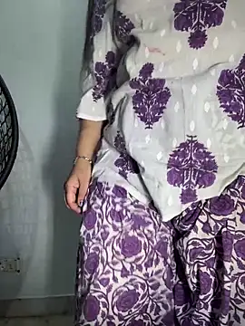 Preet Kaur 69 online show from March 25, 7:03 am