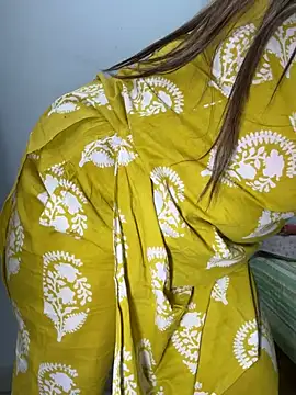 Snapshot of Preet_Kaur_69 chatting on May 27, 10:01 am Preet Kaur 69 online show from May 27, 10:01 am