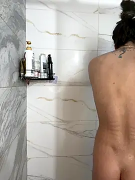 lilly sweett online show from December 1, 11:21 pm