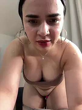 Snapshot of GeorginaJones chatting on January 26, 5:56 am GeorginaJones online show from January 26, 5:56 am