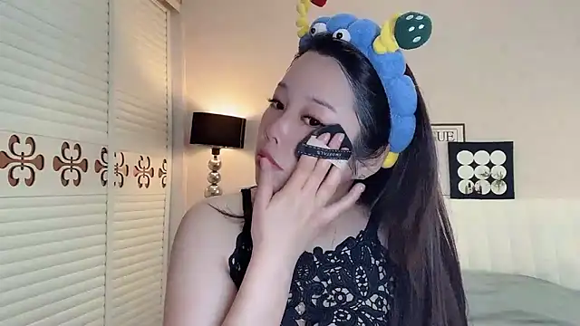 kk lele online show from April 17, 4:04 am