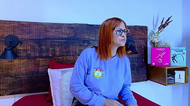 Britney taylor  online show from March 27, 7:46 pm