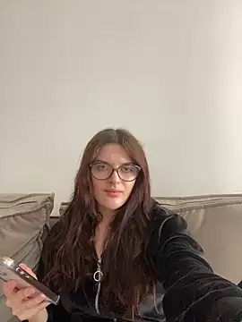 little belucci online show from January 18, 12:47 pm