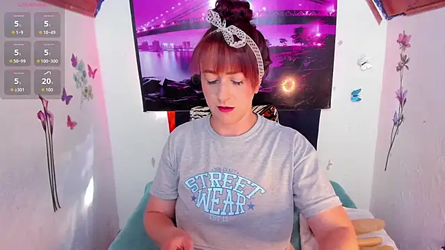 Hannaa32 online show from October 2, 7:54 pm