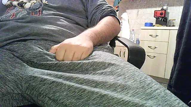 patrasdick94 online show from December 19, 4:03 pm