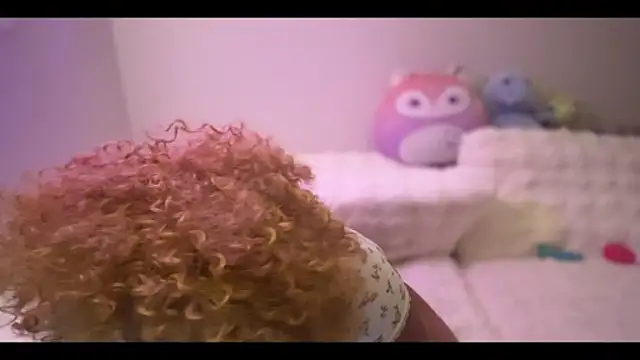 Snapshot of marinamarinab chatting on April 28, 5:34 am marinamarinab online show from April 28, 5:34 am