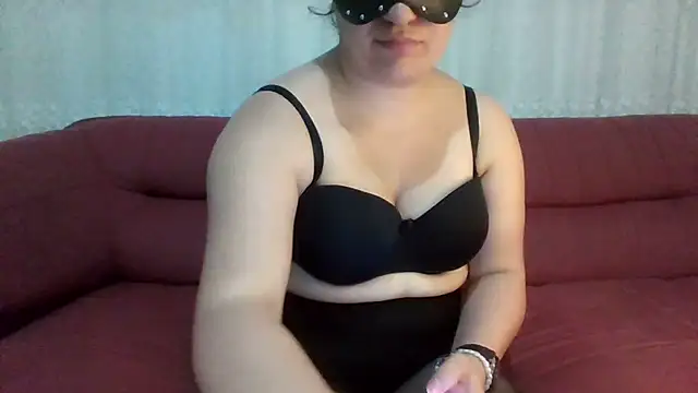 insatiableeee online show from November 19, 9:26 pm