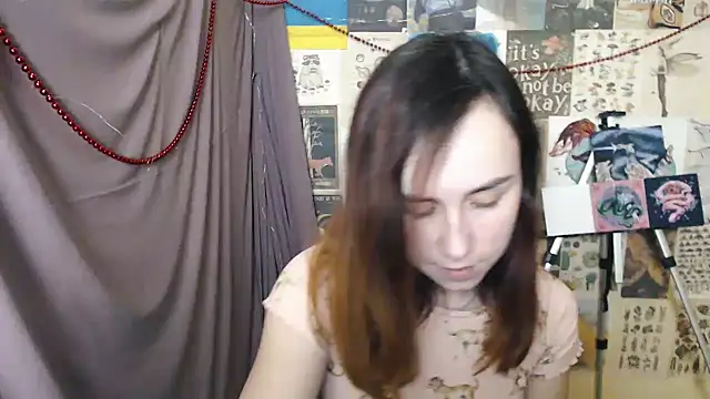 Snapshot of VeryVeryVeryShy_ chatting on December 22, 2:38 pm VeryVeryVeryShy online show from December 22, 2:38 pm