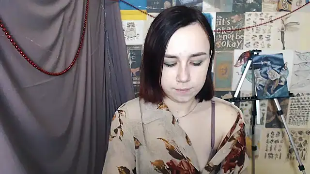 Snapshot of VeryVeryVeryShy_ chatting on January 5, 6:46 am VeryVeryVeryShy online show from January 5, 6:46 am