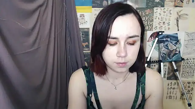 Snapshot of VeryVeryVeryShy_ chatting on January 7, 6:48 am VeryVeryVeryShy online show from January 7, 6:48 am