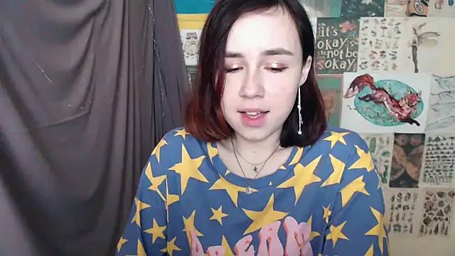 Snapshot of VeryVeryVeryShy_ chatting on February 4, 6:46 am VeryVeryVeryShy online show from February 4, 6:46 am