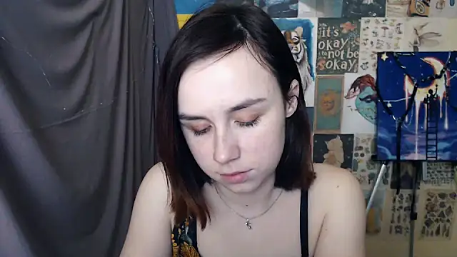 Snapshot of VeryVeryVeryShy_ chatting on February 20, 12:47 pm VeryVeryVeryShy online show from February 20, 12:47 pm