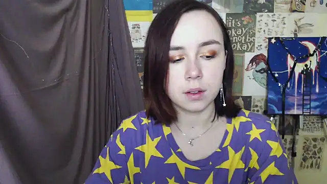 Snapshot of VeryVeryVeryShy_ chatting on February 28, 6:32 am VeryVeryVeryShy online show from February 28, 6:32 am