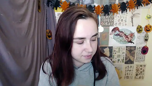 Snapshot of VeryVeryVeryShy_ chatting on October 22, 5:56 pm VeryVeryVeryShy online show from October 22, 5:56 pm