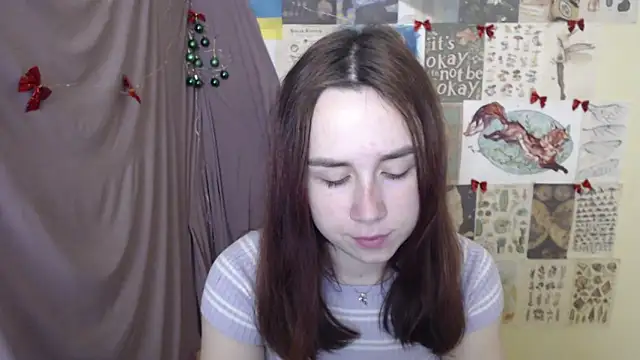 VeryVeryVeryShy  online show from December 17, 9:15 am