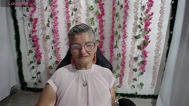 bety-cum2 online show from February 7, 11:12 am