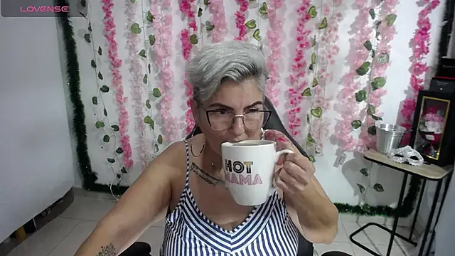 bety-cum2 online show from February 19, 7:38 pm