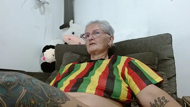 bety-cum2 online show from February 22, 1:40 am