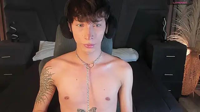 AndyWiilliams online show from April 9, 9:09 pm