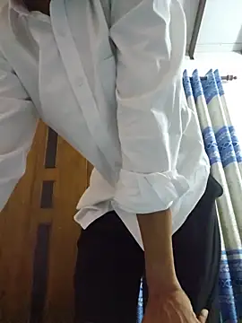 Snapshot of RikzAdam chatting on June 6, 8:02 pm RikzAdam online show from June 6, 8:02 pm