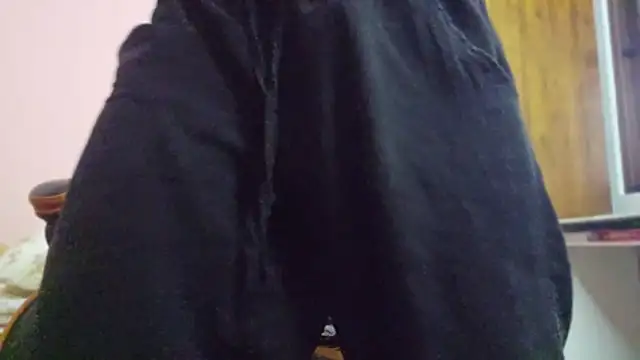 Snapshot of RikzAdam chatting on August 2, 3:05 am RikzAdam online show from August 2, 3:05 am