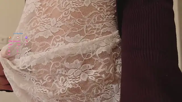 Snapshot of hee_jeen chatting on September 20, 2:18 pm hee jeen online show from September 20, 2:18 pm