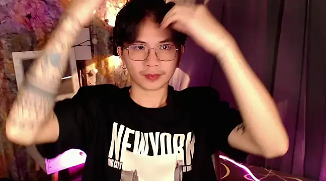 Snapshot of Sexy_Handsome_Drex chatting on December 24, 2:12 pm Sexy Handsome Drex online show from December 24, 2:12 pm