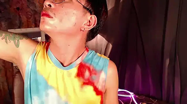 Snapshot of Sexy_Handsome_Drex chatting on December 28, 8:16 am Sexy Handsome Drex online show from December 28, 8:16 am