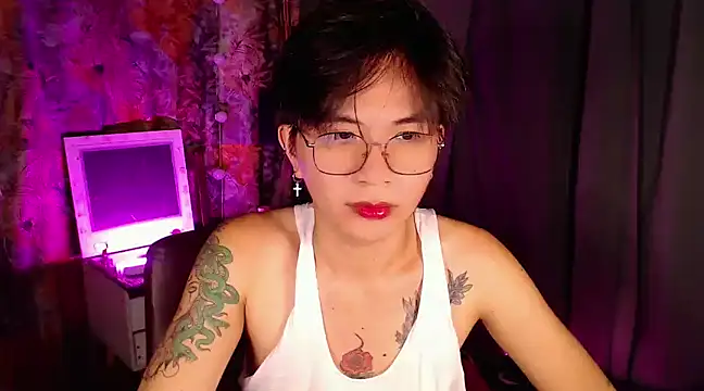 Snapshot of Sexy_Handsome_Drex chatting on December 29, 7:28 am Sexy Handsome Drex online show from December 29, 7:28 am