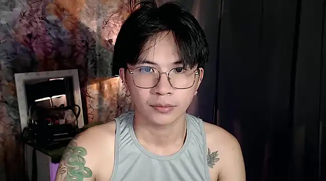 Snapshot of Sexy_Handsome_Drex chatting on January 19, 8:50 am Sexy Handsome Drex online show from January 19, 8:50 am