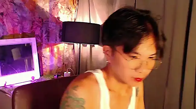 Snapshot of Sexy_Handsome_Drex chatting on January 22, 11:56 am Sexy Handsome Drex online show from January 22, 11:56 am