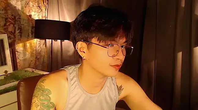 Snapshot of Sexy_Handsome_Drex chatting on January 27, 11:22 am Sexy Handsome Drex online show from January 27, 11:22 am