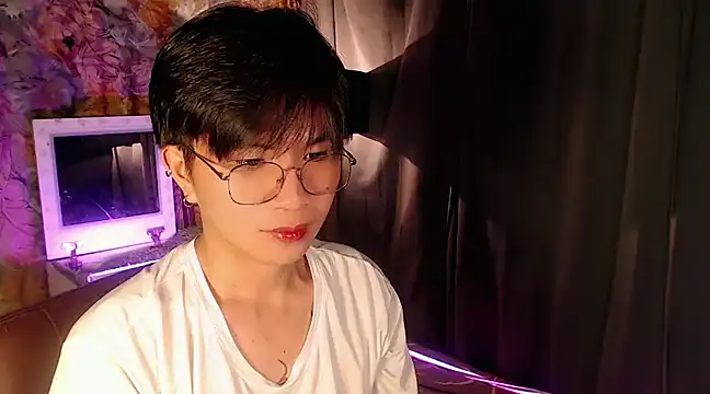 Snapshot of Sexy_Handsome_Drex chatting on January 28, 11:38 am Sexy Handsome Drex online show from January 28, 11:38 am