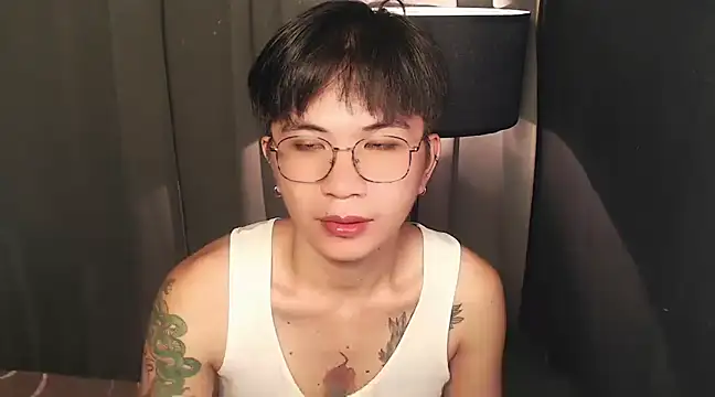 Snapshot of Sexy_Handsome_Drex chatting on February 23, 8:49 am Sexy Handsome Drex online show from February 23, 8:49 am