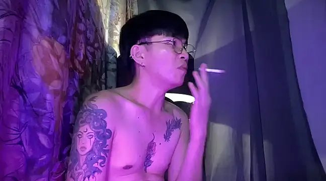 Snapshot of Sexy_Handsome_Drex chatting on February 25, 12:13 pm Sexy Handsome Drex online show from February 25, 12:13 pm