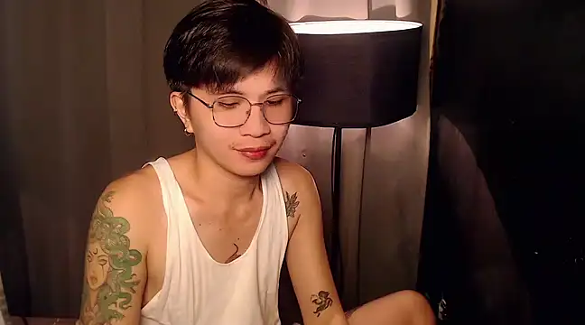 Snapshot of Sexy_Handsome_Drex chatting on March 2, 9:31 am Sexy Handsome Drex online show from March 2, 9:31 am