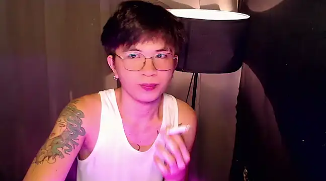 Snapshot of Sexy_Handsome_Drex chatting on March 3, 9:00 am Sexy Handsome Drex online show from March 3, 9:00 am