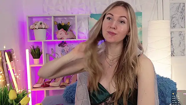 Hello Lisha online show from February 3, 8:35 am