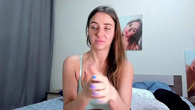 Snapshot of Squishy_Goddess chatting on January 8, 1:42 am Squishy Goddess online show from January 8, 1:42 am