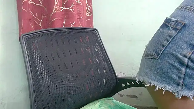 sweet-alia online show from January 18, 2:54 pm