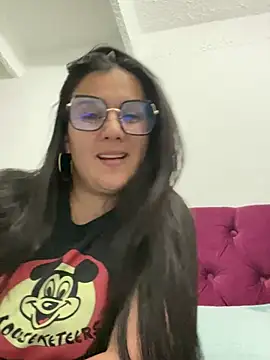 SWEETLILY18 online show from January 23, 9:18 pm