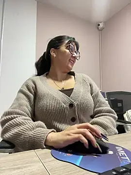 SWEETLILY18 online show from February 4, 11:16 am