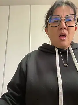 SWEETLILY18 online show from February 7, 2:26 pm