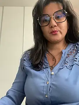 SWEETLILY18 online show from March 11, 2:51 pm