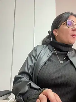 SWEETLILY18 online show from March 20, 2:21 pm