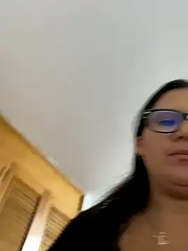 SWEETLILY18 online show from October 6, 10:40 pm