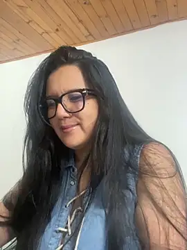 SWEETLILY18 online show from April 7, 12:38 pm