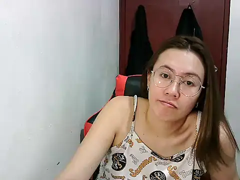 Snapshot of crizzybel chatting on January 9, 9:58 pm crizzybel online show from January 9, 9:58 pm