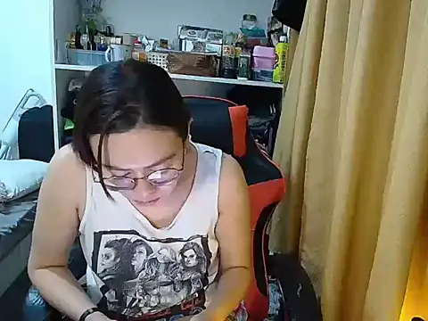 crizzybel online show from April 5, 8:06 pm